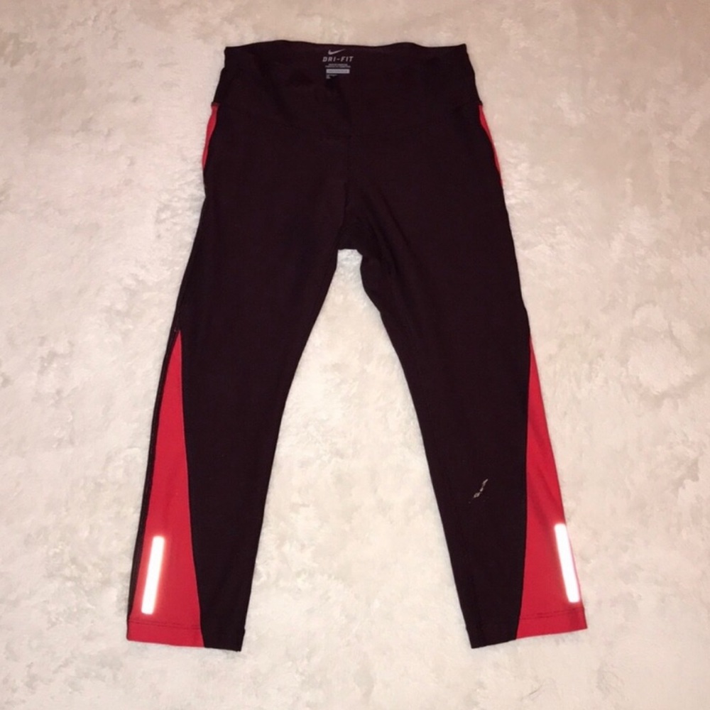Nike Crop Leggings